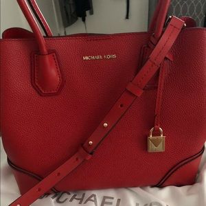 Michael Kors Mercer Medium Center Zip Tote